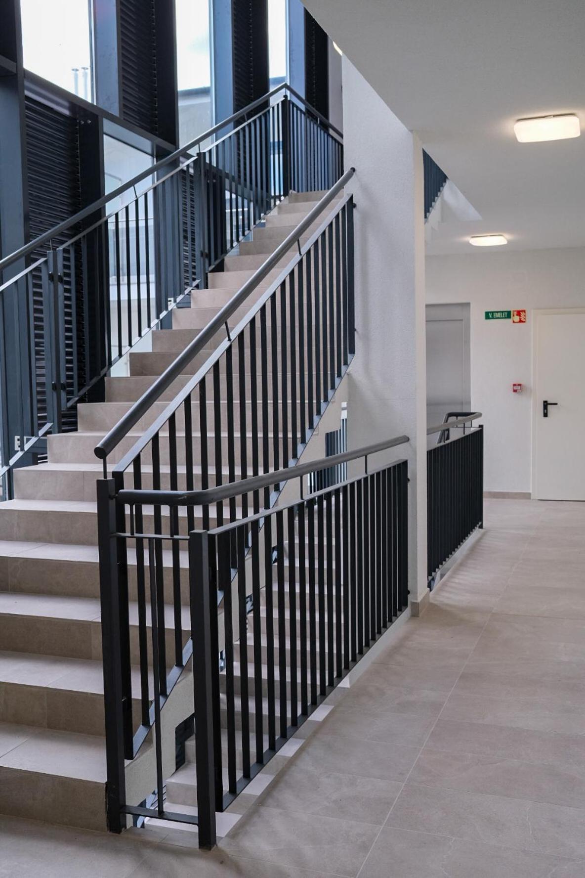 Cityscape Apartment ~ Ac/Indoor Parking/Balcony Budapesta Exterior foto