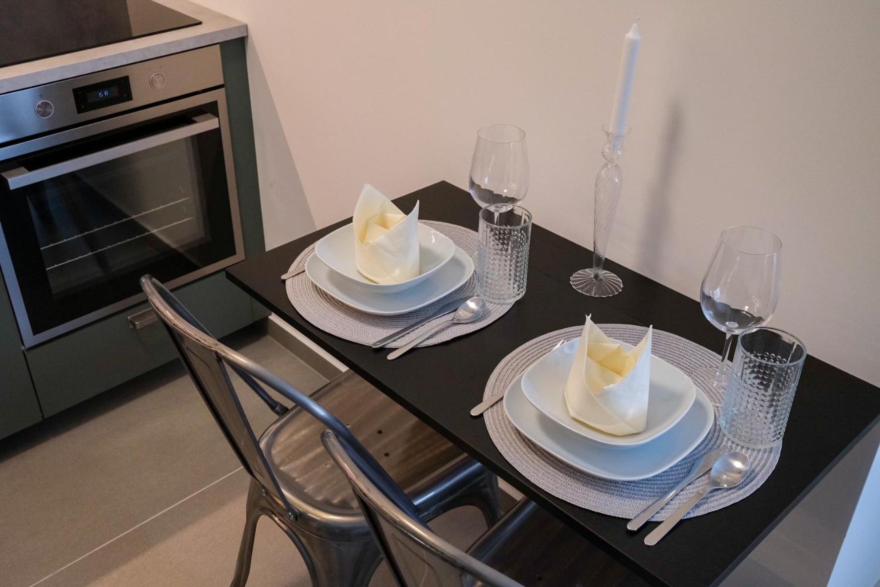 Cityscape Apartment ~ Ac/Indoor Parking/Balcony Budapesta Exterior foto